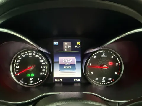 MERCEDES-BENZ C CLASS C250d AMG Line Premium 4dr Auto