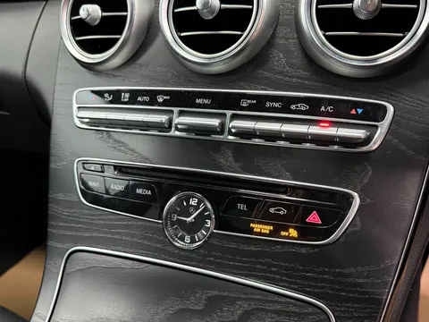 MERCEDES-BENZ C CLASS C250d AMG Line Premium 4dr Auto