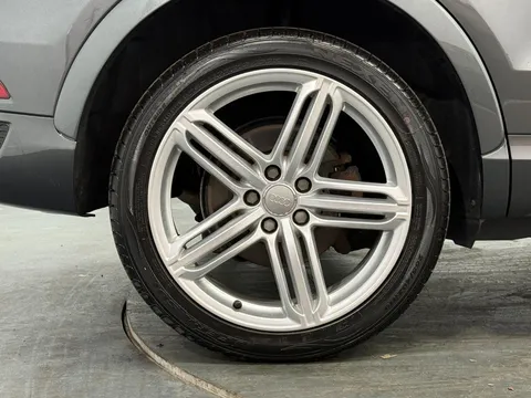 AUDI Q3 2.0 TDI [184] Quattro S Line 5dr