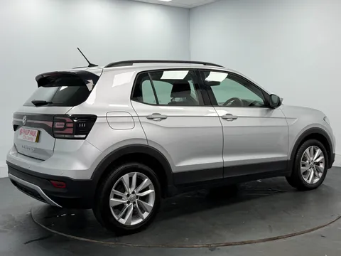 VOLKSWAGEN T-CROSS 1.6 TDI SE 5dr