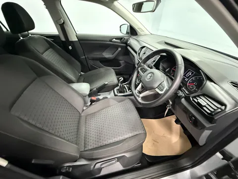 VOLKSWAGEN T-CROSS 1.6 TDI SE 5dr