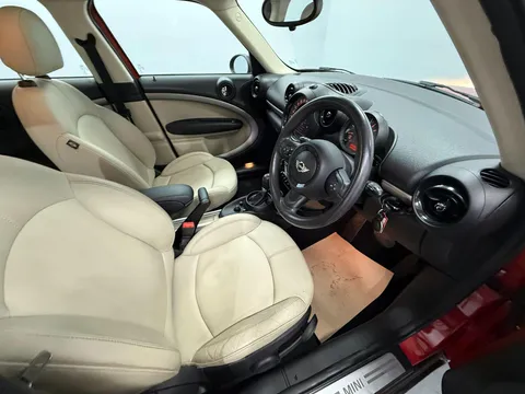 MINI COUNTRYMAN 1.6 Cooper 5dr Auto