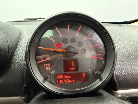 MINI COUNTRYMAN 1.6 Cooper 5dr Auto