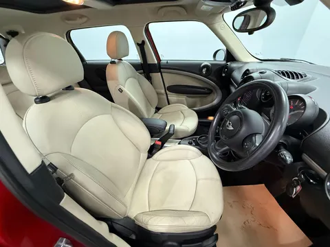 MINI COUNTRYMAN 1.6 Cooper 5dr Auto