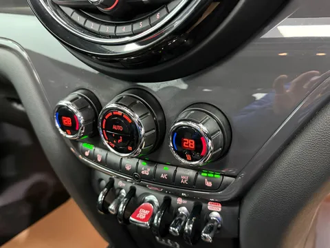 MINI COUNTRYMAN 2.0 Cooper D ALL4 5dr Auto