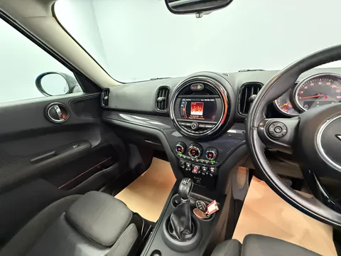 MINI COUNTRYMAN 2.0 Cooper D ALL4 5dr Auto