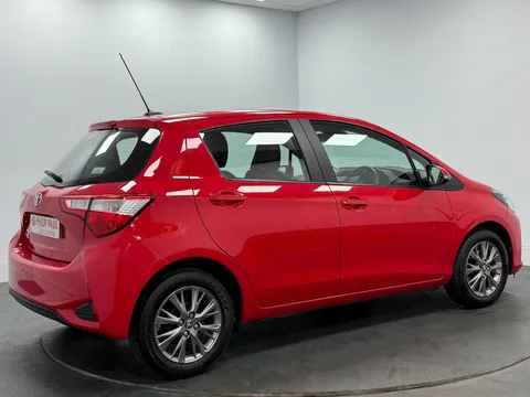 TOYOTA YARIS 1.5 VVT-i Icon 5dr CVT