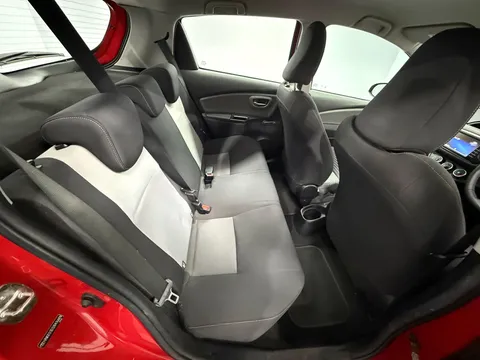 TOYOTA YARIS 1.5 VVT-i Icon 5dr CVT