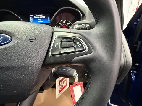 FORD FOCUS 1.0 EcoBoost Zetec Edition 5dr