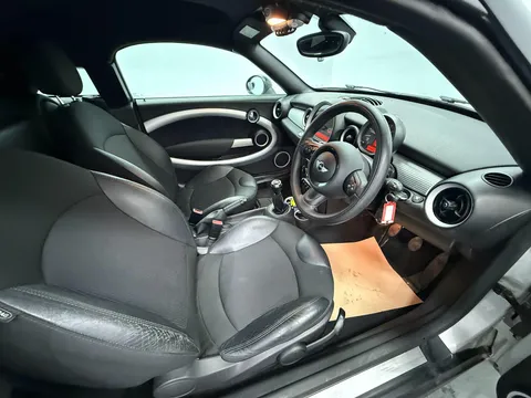 MINI COUPE 1.6 Cooper 3dr