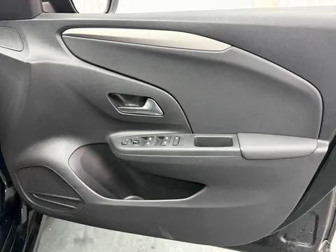 VAUXHALL CORSA 1.2 Design 5dr