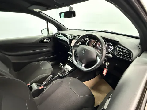 DS DS 3 1.2 PureTech 110 DStyle Nav 3dr