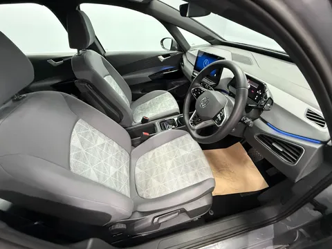 VOLKSWAGEN ID.3 107KW Life Pro 58kWh 5dr Auto