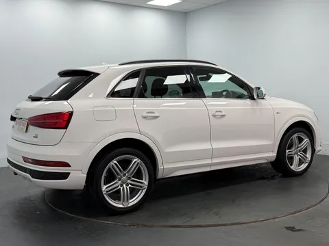 AUDI Q3 2.0 TDI [184] Quattro S Line Plus 5dr S Tronic