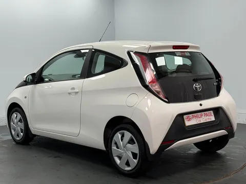 TOYOTA AYGO 1.0 VVT-i X-Play TSS 3dr