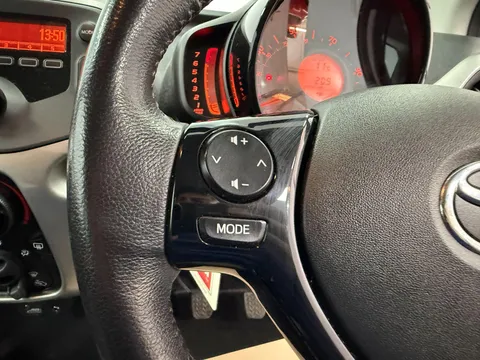 TOYOTA AYGO 1.0 VVT-i X-Play TSS 3dr