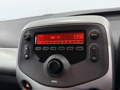TOYOTA AYGO 1.0 VVT-i X-Play TSS 3dr