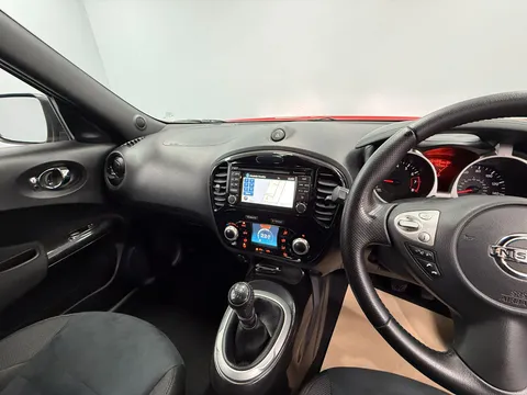 NISSAN JUKE 1.2 DiG-T N-Connecta 5dr