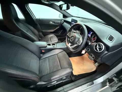 MERCEDES-BENZ A CLASS A200d AMG Line 5dr Auto