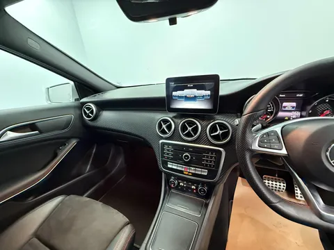 MERCEDES-BENZ A CLASS A200d AMG Line 5dr Auto
