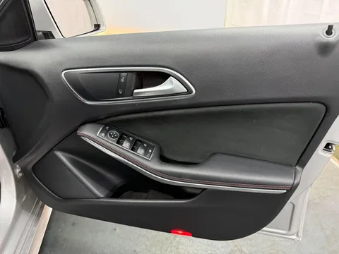 MERCEDES-BENZ A CLASS A200d AMG Line 5dr Auto