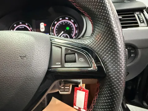 SKODA OCTAVIA 2.0 TSI 245 vRS 5dr DSG