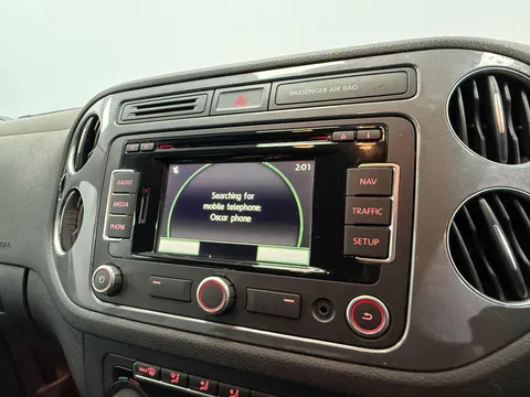 VOLKSWAGEN TIGUAN 2.0 TDi BlueMotion Tech Match 5dr