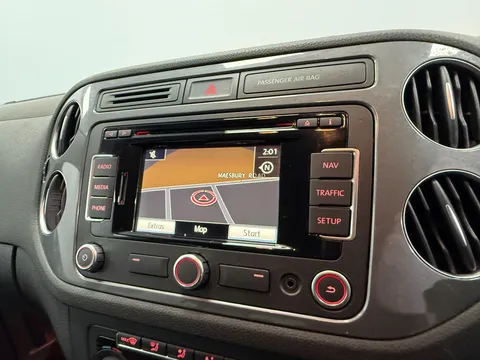 VOLKSWAGEN TIGUAN 2.0 TDi BlueMotion Tech Match 5dr