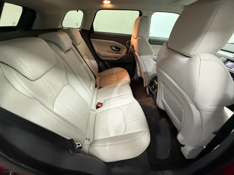 LAND ROVER RANGE ROVER EVOQUE 2.0 eD4 SE Tech 5dr 2WD