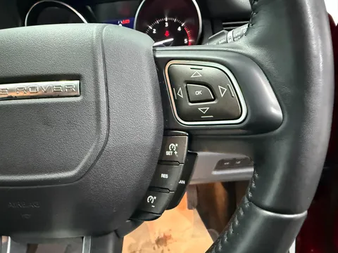 LAND ROVER RANGE ROVER EVOQUE 2.0 eD4 SE Tech 5dr 2WD