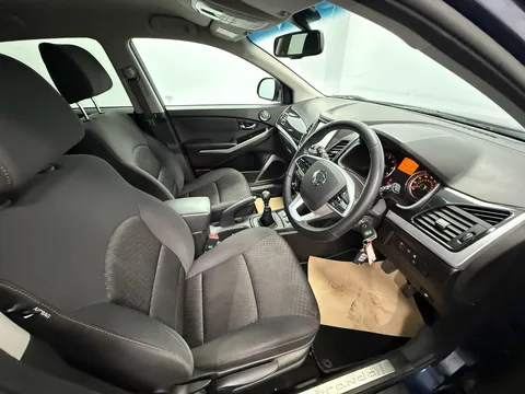 SSANGYONG KORANDO 2.2 LE 5dr
