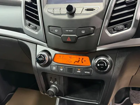 SSANGYONG KORANDO 2.2 LE 5dr