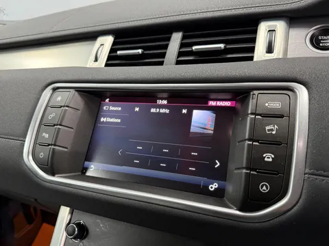 LAND ROVER RANGE ROVER EVOQUE 2.0 eD4 SE Tech 5dr 2WD