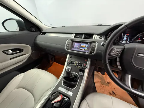 LAND ROVER RANGE ROVER EVOQUE 2.0 eD4 SE Tech 5dr 2WD