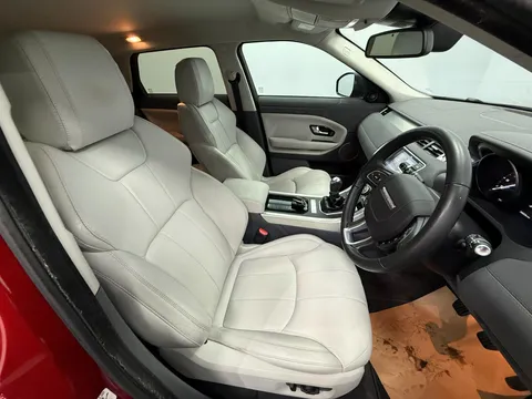 LAND ROVER RANGE ROVER EVOQUE 2.0 eD4 SE Tech 5dr 2WD