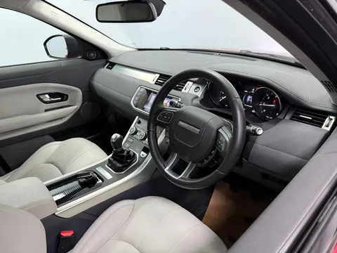 LAND ROVER RANGE ROVER EVOQUE 2.0 eD4 SE Tech 5dr 2WD