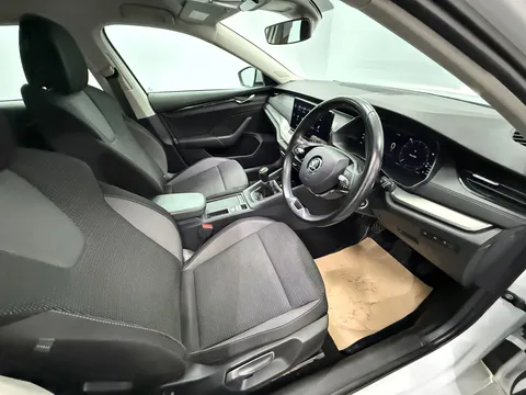 SKODA OCTAVIA 2.0 TDI SE Technology 5dr
