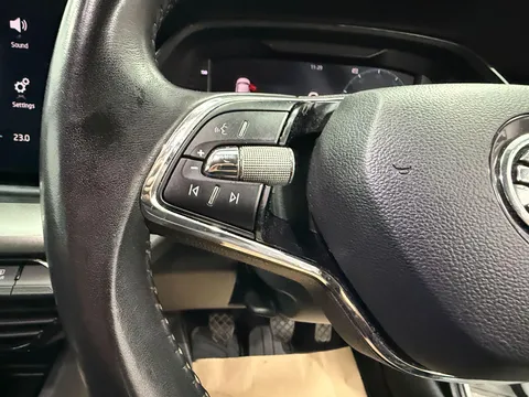 SKODA OCTAVIA 2.0 TDI SE Technology 5dr