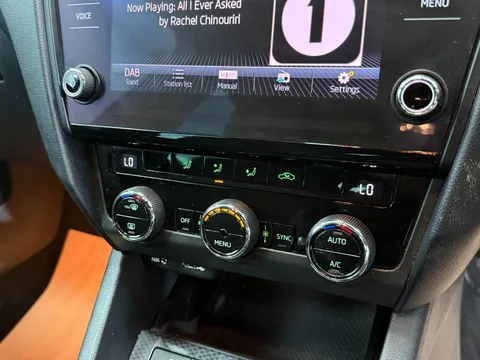 SKODA OCTAVIA 2.0 TSI vRS 5dr