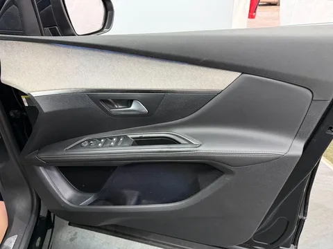 PEUGEOT 5008 1.5 BlueHDi GT 5dr EAT8
