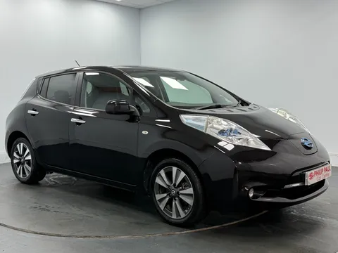 NISSAN LEAF 80kW Tekna 24kWh 5dr Auto