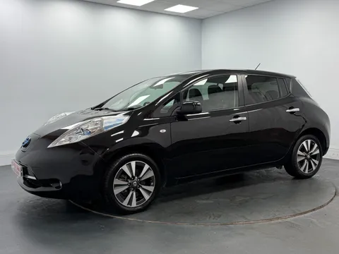 NISSAN LEAF 80kW Tekna 24kWh 5dr Auto