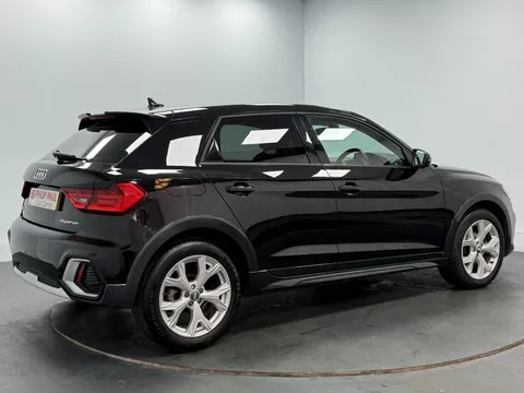 AUDI A1 30 TFSI Citycarver 5dr S Tronic