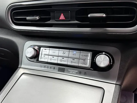 HYUNDAI KONA 100kW Premium 39kWh 5dr Auto