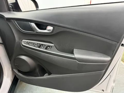 HYUNDAI KONA 100kW Premium 39kWh 5dr Auto