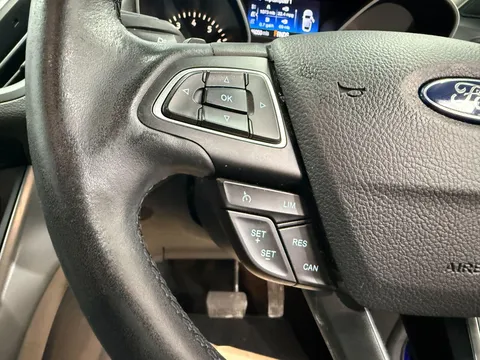 FORD KUGA 1.5 EcoBoost 182 Zetec 5dr Auto