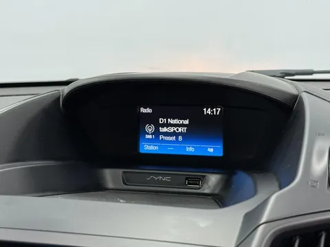 FORD KUGA 1.5 EcoBoost 182 Zetec 5dr Auto