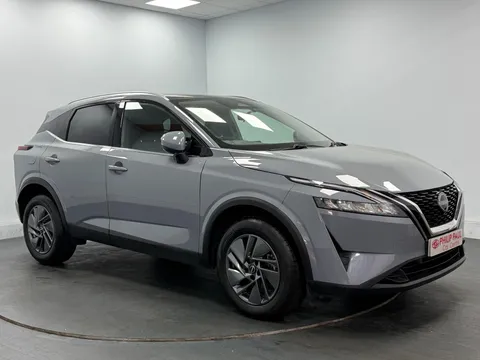 NISSAN QASHQAI 1.3 DiG-T MH Acenta Premium 5dr