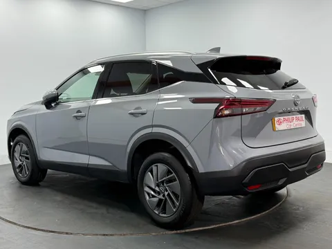 NISSAN QASHQAI 1.3 DiG-T MH Acenta Premium 5dr