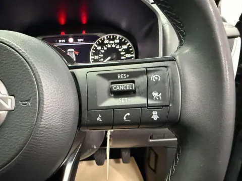 NISSAN QASHQAI 1.3 DiG-T MH Acenta Premium 5dr
